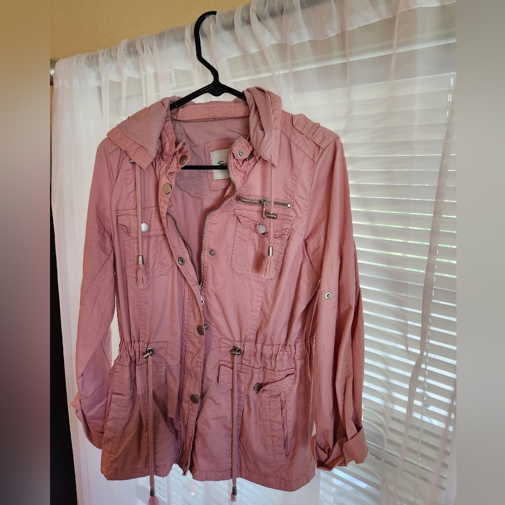 Brand: Snobbish | Size: Medium | Color: Pink